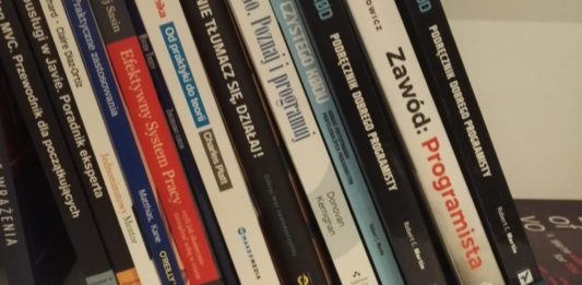 „Cele nie wyznacza się, by cieszyć się z wyników. Cele wyznacza się, aby celebrować drogę do nich.” – recenzja książki Zawód:programista