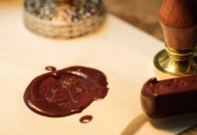 Czym jest niezmienność (immutability) obiektów i kiedy warto z niej korzystać?